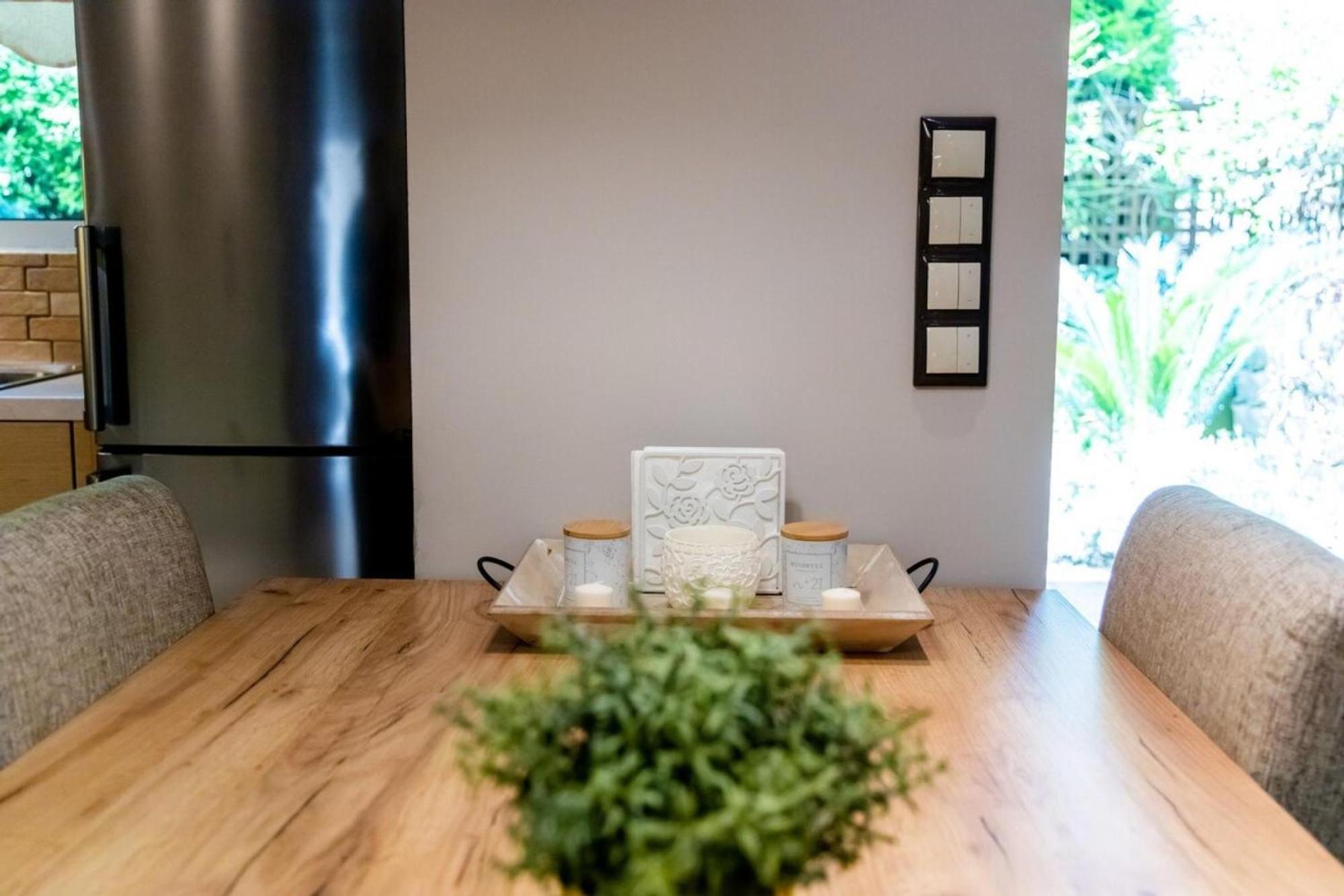 Ferienwohnung The Garden House At Alimos Athen Exterior foto